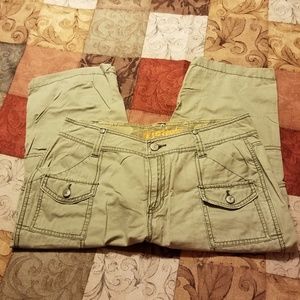 2/$12 🤩 D jeans kaki capris